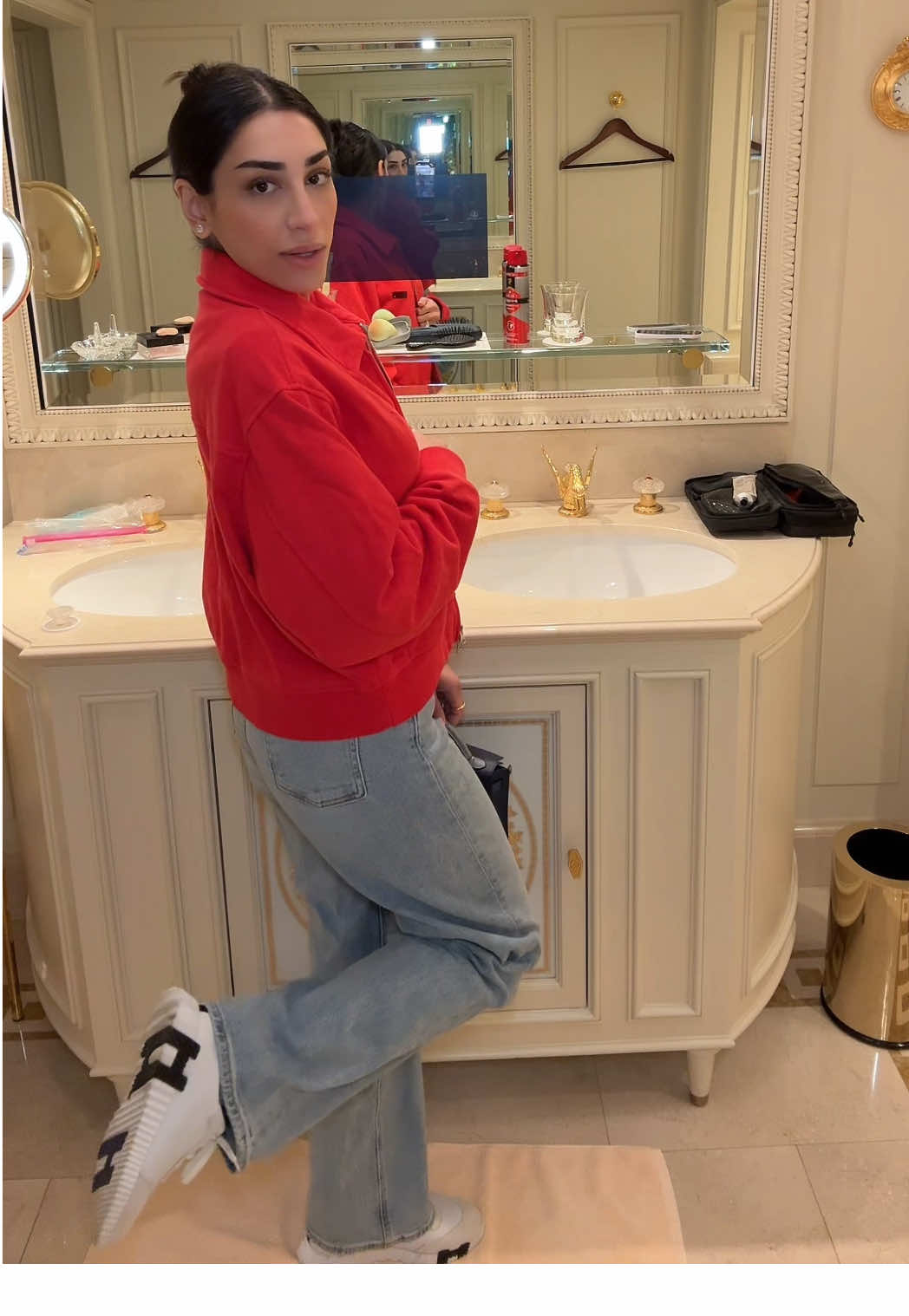 I love this jacket @Kith #OOTD #outfit #fitcheck #outfitoftheday #kith #minikelly #hermes #paris 