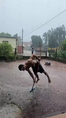 #fy 👉Quer aprender a treinar calistenia para ter um físico mais definido e funcional? Acesse o link no perfil e fale com o especialista para ele entender seu caso melhor!  ✅ Liberdade, treine em qualquer lugar ✅ Treino que se adapta ao seu tempo ✅ Do Iniciante ao Avançado  ✅ Rotinas que te motivam a treinar ✅ Mais força, flexibilidade e definição  🏷️ Com meu cupom você vai ter um valor especial que cabe no seu bolso 🤝