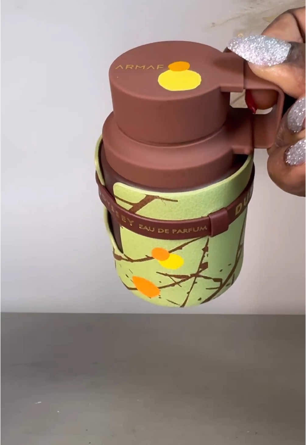 Odyssey Dubai Chocolat by Armaf is a mouthwatering Oriental Vanilla fragrance that perfectly blurs the line between gourmand indulgence and Middle Eastern opulence.  This unisex scent is an irresistible dessert in a bottle. It opens with a rich, nutty blend of coffee, pistachio, praline, knafeh, and hazelnut, a decadent introduction that feels like stepping into a luxurious dessert café in the heart of Dubai.  As it unfolds, the heart reveals smooth chocolate and vanilla, laced with the warm spice of cardamom, creating a creamy and comforting core.  The dry-down is just as delicious, with caramel, amberwood, and tonka bean adding a sensual warmth and lasting sweetness. If you love bold, edible fragrances that wrap you in a cozy, gourmand cloud, Odyssey Dubai Chocolat is a must-try. It’s perfect for cooler months, date nights, or anytime you want to smell utterly delicious. #creatorsearchinsights #unisexfragrance #affordablefragrance #tiktokshop #dubaichocolate #tiktokshopfinds #smellgood #popularfragrances 