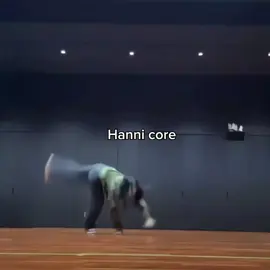 the laugh 😭 #hanni #hannipham #newjeans #njz #edit #viral #core 