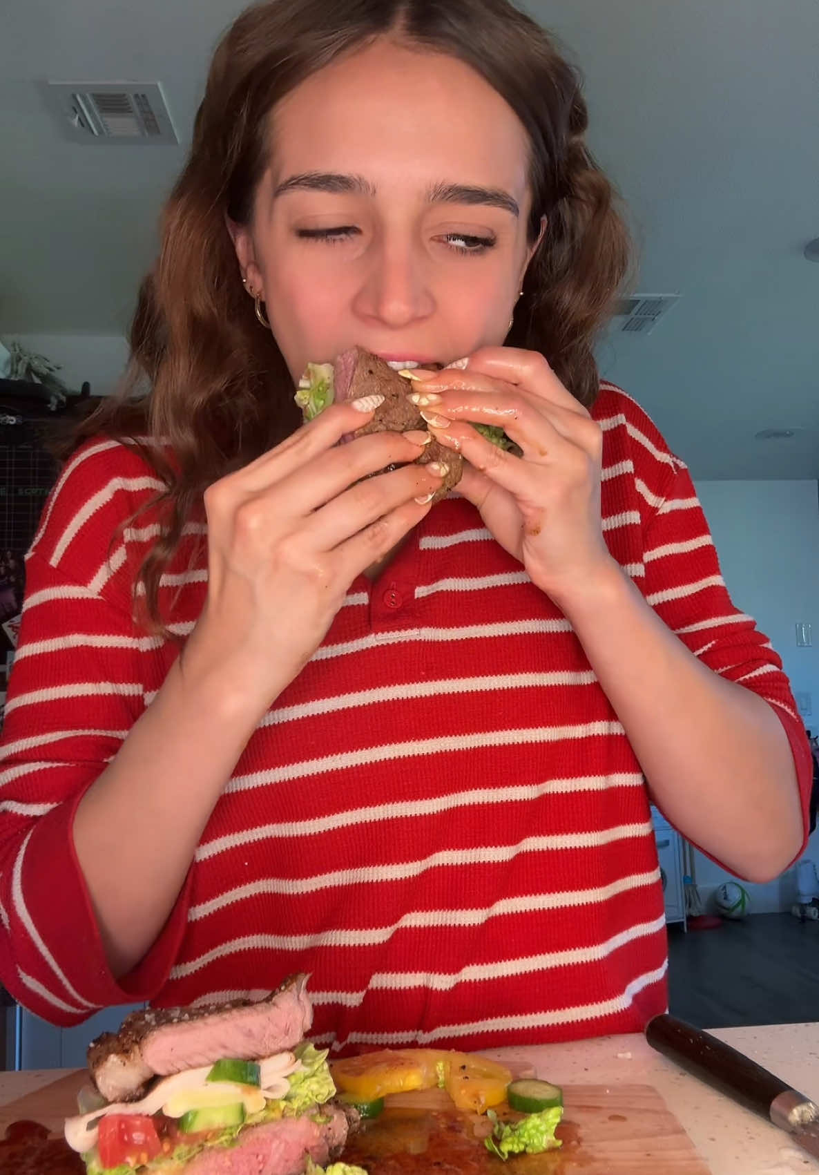Trying my perfect turkey sandwhich! Let me know if there’s any other sandwiches you guys want me to make !! 🩷