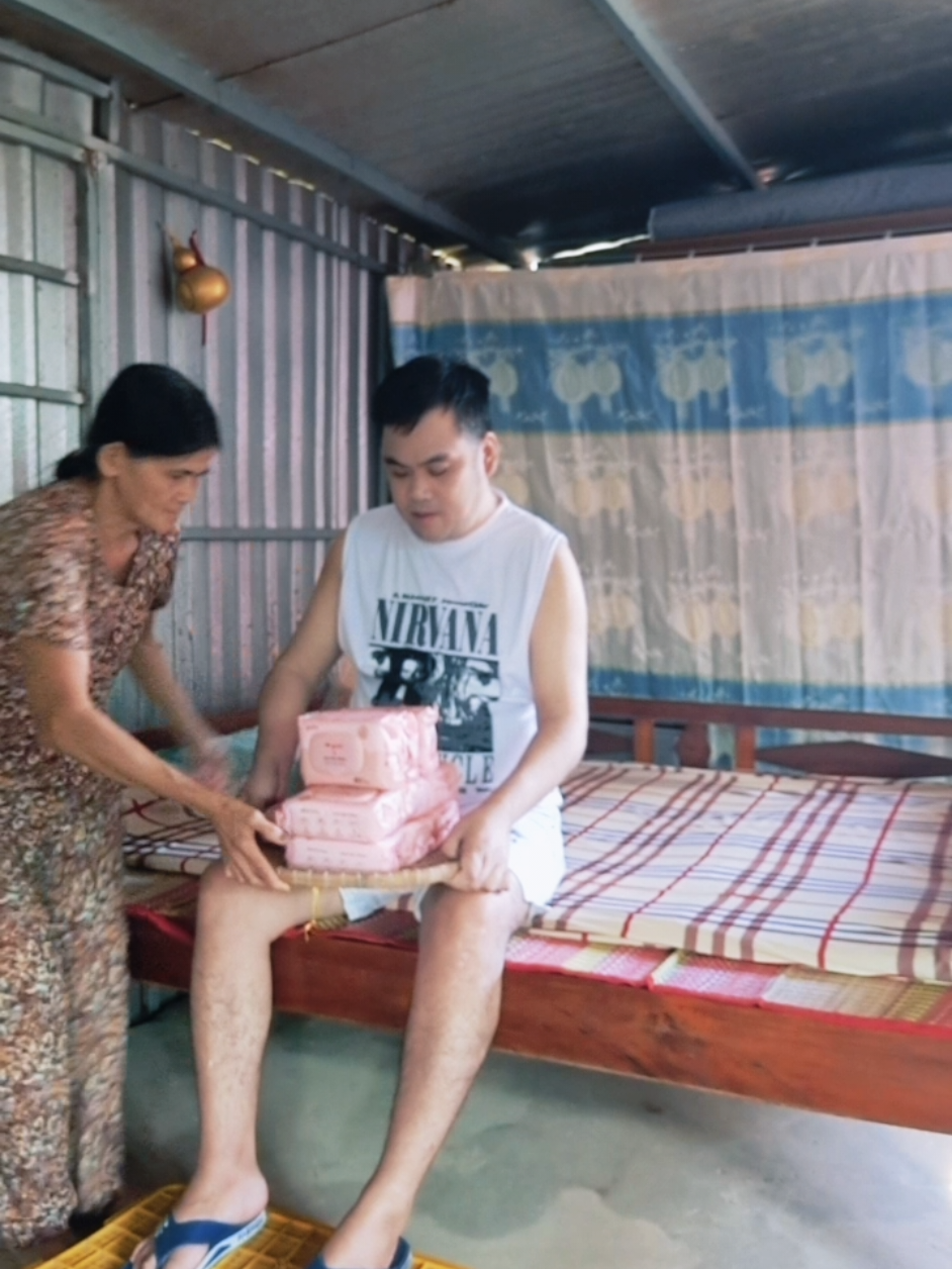 Thùng 10 gói khăn ướt 80 tờ Gumi không không cồn không parabens cao cấp dành cho em bé  #khanuotgumi #khanuot #quenhaconme #xuhuong 