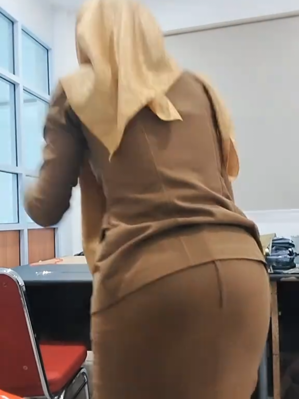 Absen yuk kawan-kawan tulang punggung keluarga @hazelnut92214  #fyp #foryou #foryoupage #asn #pnscantik #cpns #pns #pnsmuda 