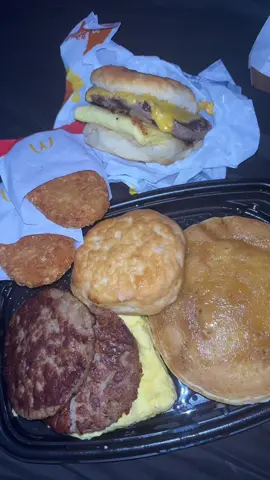 McDonald’s breakfast is undefeated 💞 #fyp #Foodie #mcdonalds 
