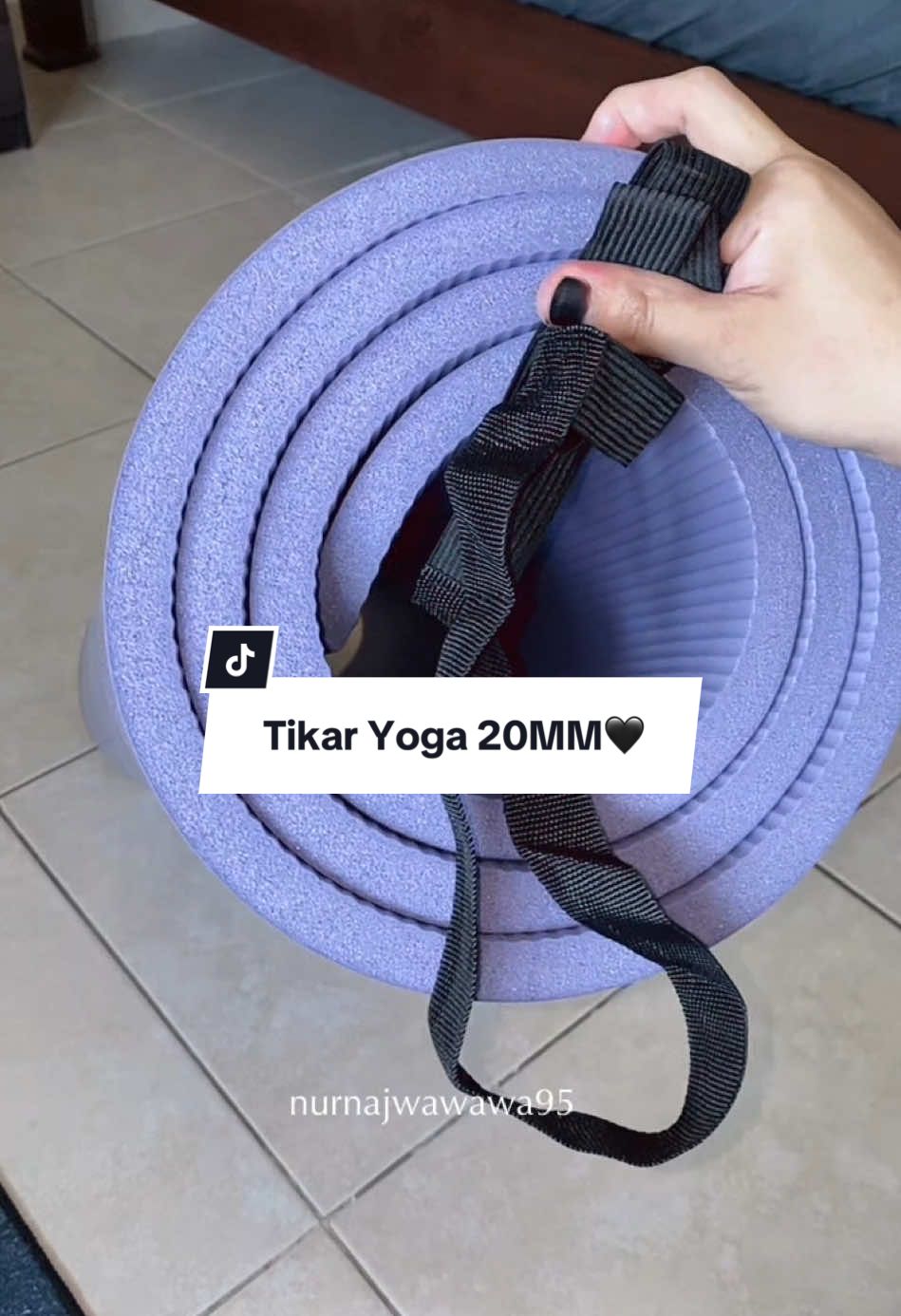 Tikar Yoga lebar dia 20MM, tebal ye gaiss tak sakit badan, boleh buat untuk nak workout dekat rumah purple colour🥰@Pelpo.MY  #yogamat #yoga #healthylifestyle #healing #nature #fyp #yogaflow #tikaryoga