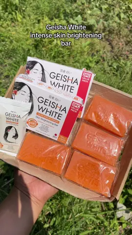 Geisha white intense skin brightening bar #geisha #geishawhitesoap #geishawhite #geishawhitesoap #geishawhitebrighteningbar #fyp #viral #tiktokfinds #fyppppppppppppppppppppppp 