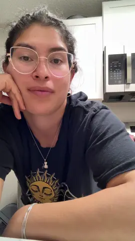 I’m exhausted  #fyp #fypシ #latinacontentcreator #latinacreator #movingout #packing 