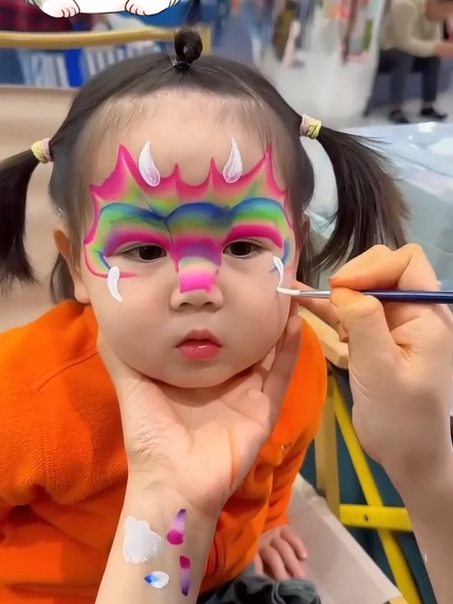 vẽ mặt cho cô bé đáng yêu #trending #tiktok #funnymoments #viralvideo 