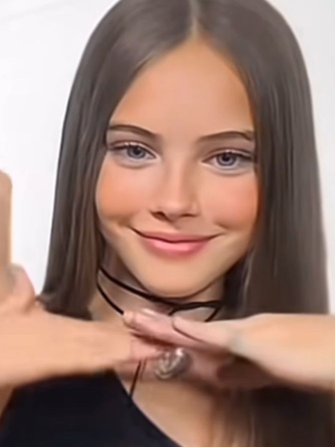 #fingerdance #lipsync #outfit #randomshoot #musicaretro #happymoments #loveyou #SuperModel #vamostiktokshop #tiktokshop #SuperModel 