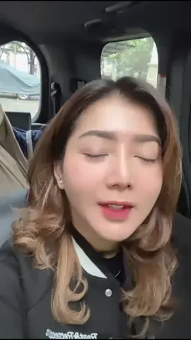 Inget ya, kt random pas live aja nnti 🥰 cuss follow dulu , akun ku yg ini dan @U Shine PNY 
