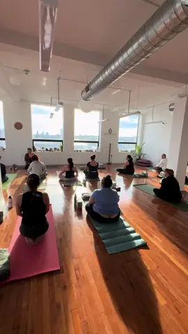 Enjoying the light!  #yogaflow #yogawiththeviews #practice 