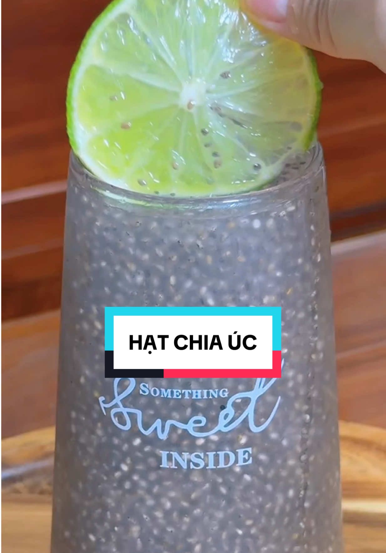 Tui thấy dễ uống mà nhiều công dụng , mấy bà thử tập uống mỗi ngày để da sáng  dáng xinh đi nè #ốcnè #review #hạtchia #đẹp #mukbang #food 