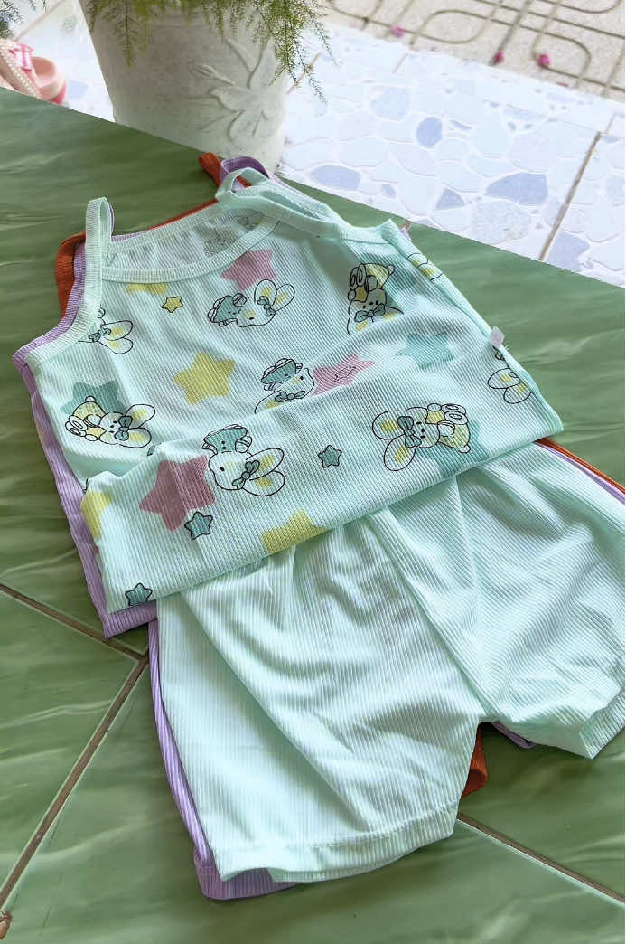 100k e mua được 6bộ 2 dây cho bé mặc nhà Luôn nè mí bà  @EmNhiLongAn  @EmNhiLongAn  @EmNhiLongAn #emnhilongan #do2daychobegai 