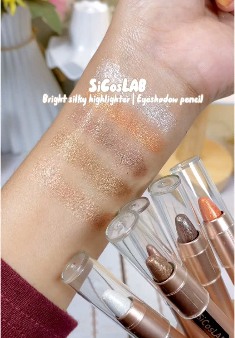 Semua shadesnya cakeppp bangettt🥹💓!! , longlasting + easy to use 💗 @SiCosLAB.id   #sicoslab #sicoslabeyeshadow #sicoslabeyeshadowpen #brightsilkyhigligter #highlighter #eyeshadow #eyeshadowpencil #eyeshadow #eyeshadowlook #rekomendasihighlighter #rekomendasieyeshadow #belilokal #review #BeautyReview #beautyhacks #beauty #fypage #fyppppppppppppppppppppppp #xybca 