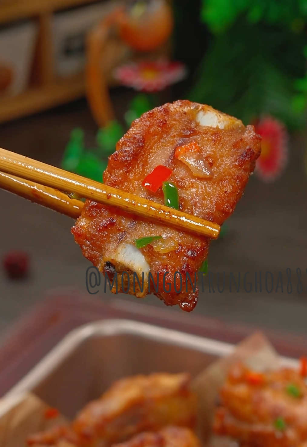 Sau này khi mua sườn về, đừng chỉ hầm hay kho mãi, hãy thử làm món sườn tỏi này, giòn bên ngoài mềm bên trong, gia đình chắc chắn sẽ thích. #ngon  #amthuctrungquoc #ẩmthựctrungquốc #ẩm_thực_trung_quốc #ẩmthựctrunghoa #móntrungquốc #ẩmthựctạinhà #mónngontrungquốc #mónngonmỗingày #mónngonmổingày #monngontrungquoc #monngontrunghoa #amthuc #monngon #anthuctiktok #monngontiktok #monngonvietnam #amthucvietnam #amthuctuxuyen #doan #đồăn #đồănngon #mónngon #mónngontạinhà #mónngontrungquoc #nhàhàng #giavị #họcnấuăn #họcnấuăntheotiktok #họcnấuănngonmõingày #họcnấuănthôi #nấuăn #đầubếp #ăn #ngon #súp #nhàhàng #ăn #uống#đầubếp #nấuănởnhà #thuốcbổ #bổ #sắcđẹp #khỏemạnh #khỏe #nấm #súpnấm #ănkiêng #đồănngon #ngườibán #vitamin #làmtrắng #muasắm #mua #bữatối #bữatrưavuivẻ #nấuăn #họcnấuăntheotiktok #họcnấuăn #chợ #nộitrợ #dinhdưỡng #nghiệnmuasắm #sànhăn #ẩmthực #thíchănuống #thíchăn #ngườihoa #thựcphẩm #giavị #thựcphẩm #sứckhỏe #khỏe #tốt #đẹp #nhàăn #anvat #anvattrungquoc #họcnấuăn #họcnấuăntheotiktok #họcnấuănngonmõingày #họcnấuănthôi #nấuăn #đầubếp #ăn#súp #nhàhàng#uống#đầubếp #nấuănởnhà #thuốcbổ #bổ #sắcđẹp #khỏemạnh #khỏe #ănkiêng #đồănngon #ngườibán #làmtrắng #muasắm #mua #bữatối #bữatrưavuivẻ #nấuăn#nộitrợ#muataitiktok #muataitiktokshop #muasamcungtiktok #muasamtaitiktokshop #muasamonilne #nghiệnmuasắms #muasắmcùngtiktokshop #muối #tiêu#mónngonmỗingày #nauancungtiktok #LearnOnTikTok#monngon#nauan#mónngon#tapnaumonngon #monngon #amthuc #anngon #