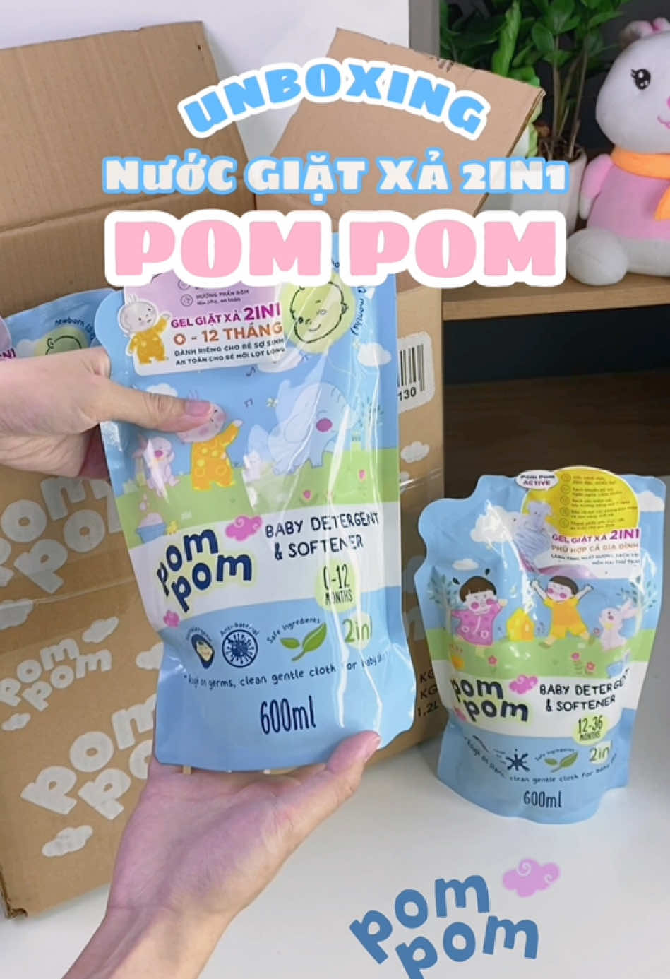 Áo quần của bé và cả nhà lúc nào cũng sạch mới, thơm tho nhờ bộ đôi đắc lực 'newborn - active' 💛 💙  Gel giặt xả thuần chay, an toàn, lành tính. Thử ngay nhé các mẹ ơi! 💥  #pompom #nuocgiatchobe #pompomnewborn #pompomactive #embe🐍 #chamsoctresosinh #family #xuhuong