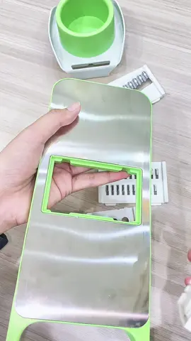 cara pasang parutan serbaguna dengan 5 mata pisau berbeda #parutan #parutanserbaguna #parutansayur #parutanmultifungsi #parutankelapa #parutansayurdanbuah #parutan5in1 #parutanmurah