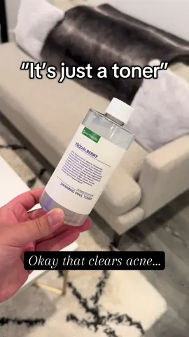 If you know, YOU KNOW #swimmingpooltoner #eqqualberry #toner #koreantoner #koreanskincare #koreanskincareproducts #skincare #kbeautyskincare 