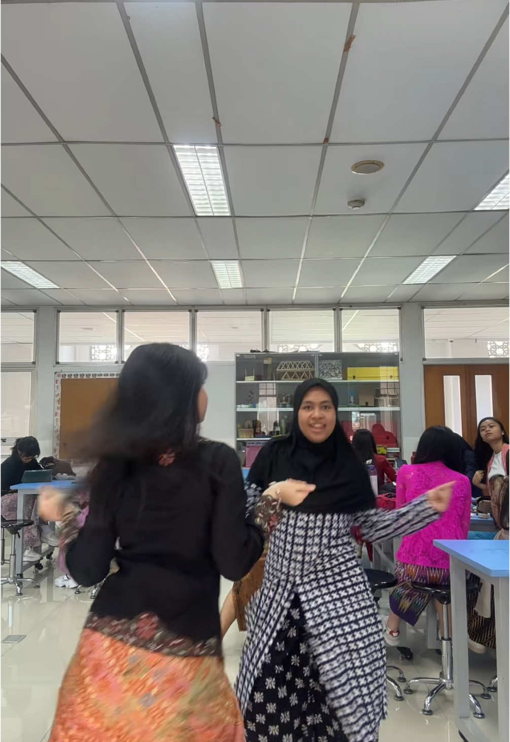 kebaya suave