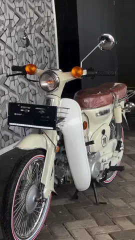 Ready Honda C70 Warna Best Seller Info lebih lanjut DM aja #c70surabaya #c70jakartatimur #c70bandung #c70jakarta #c70sumatra #c70bali #c70kalimantan #galeryc70 #c70classic #c70nusantara #c70 #c70indonesia #fyp #trending 