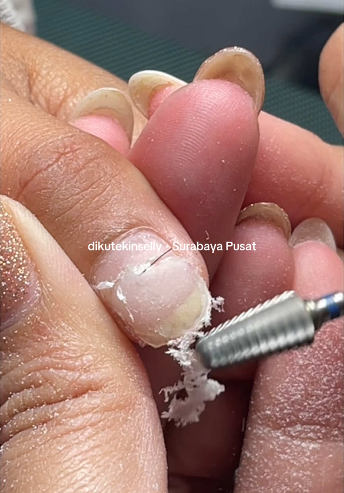 jujur mau marah banget 🙂 #nailart #nailartsurabaya #nailstudio #nailsalonsurabaya #nailartist #nailartlover #nailsartvideos #nailtech #nailtechcheck #nailartdesigns #nailinspo #naildesigns #nailsart #nailoftiktok #nailtutorial #fypage #kukucantik #manicure #viraltiktok #fyppppppppppppppppppppppp #nailcourses #nailcourse #surabayahitz #viralvideo #nailsoftiktok #satisfying #nailtechnician #russianmanicure #manicure💅 #nailartvideos #capcutedit 
