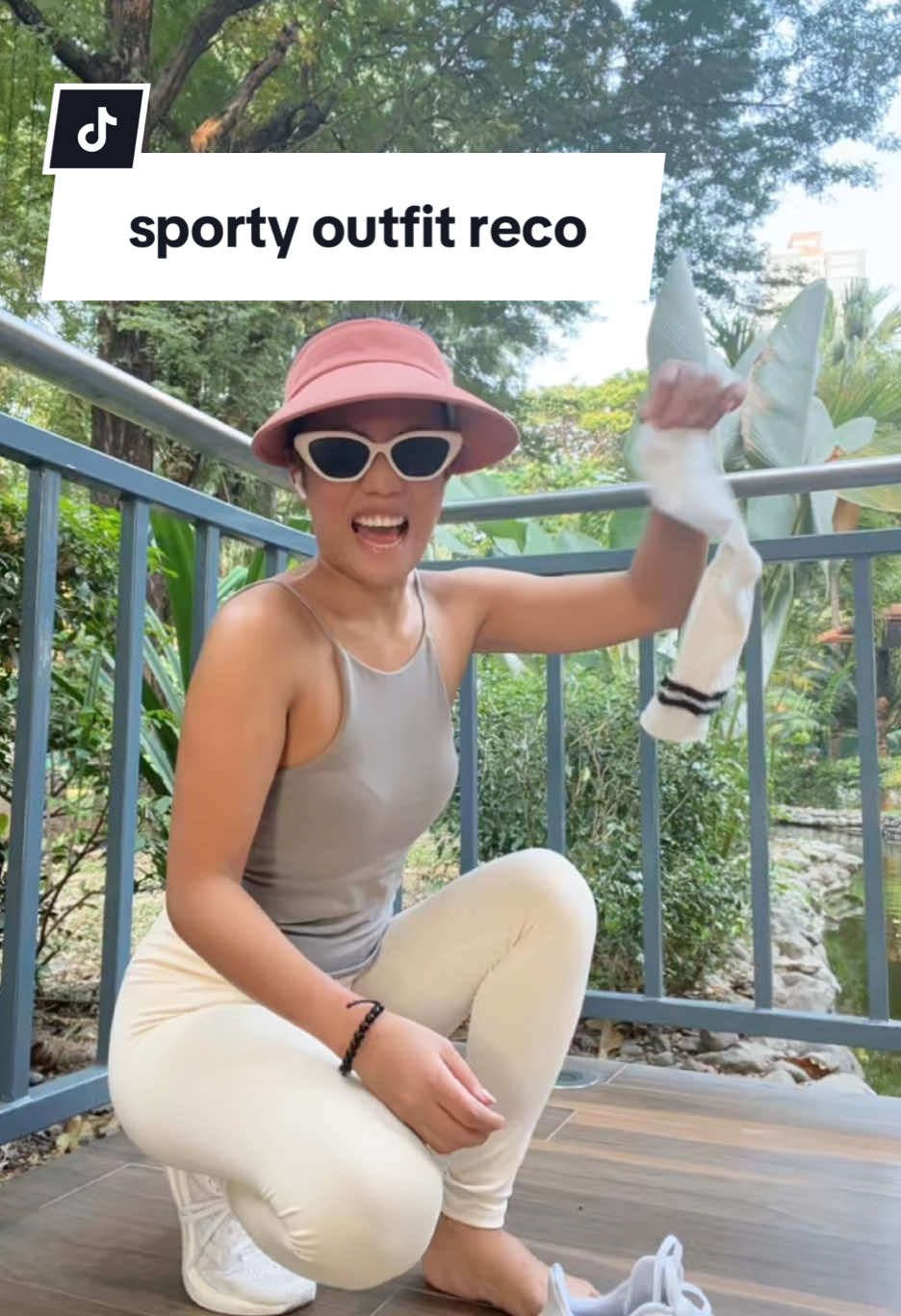 Outdoor workout sporty outfit recommendations. #sportoutfit #workoutoutfit #exerciseoutfit #outfit #outfitideas 