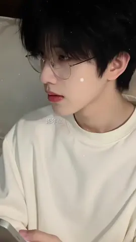 😴😴😴#我爱你 #xuhuongtiktok #traideptiktok #traidep #dthtr #chéo #huyduy🤡 #siêuđẹp #sieudeptrai #traideptrungquoc🇨🇳 #可爱的 #idol #xuhuong #fyp 