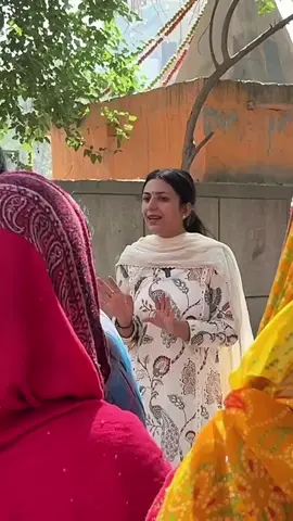Who use clothes for period??