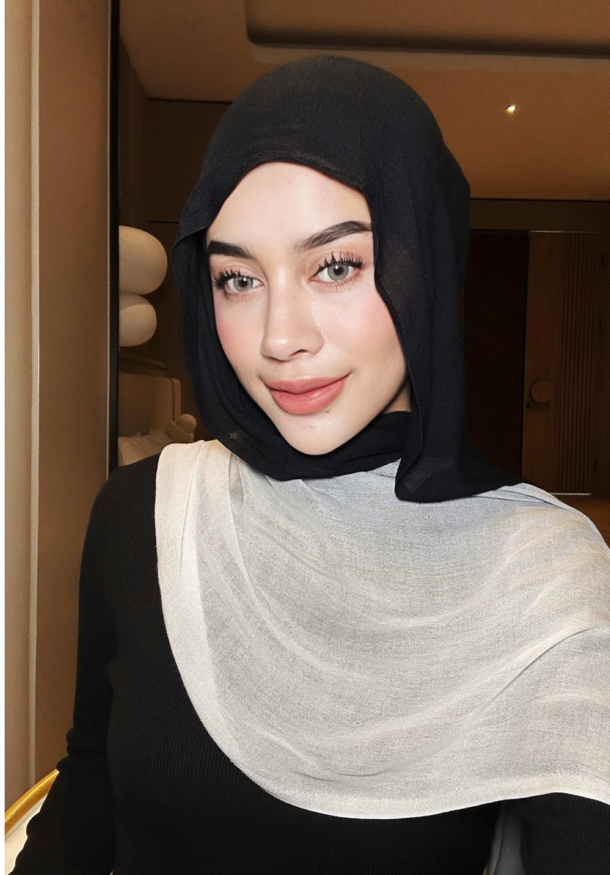 doa terbaik untuk adek botot ku @Emang namanya Dilan aku tau masalahnya bahkan sebelum kalian tau, tapi aku memang diam. aku berharap mental dilan pulih dan masalahnya segera selesai dan aku berharap kalau safno baca ini, kalau kamu gagal menjadi suami at least kamu harus berusaha tidak gagal menjadi ayah. support dilan🤍