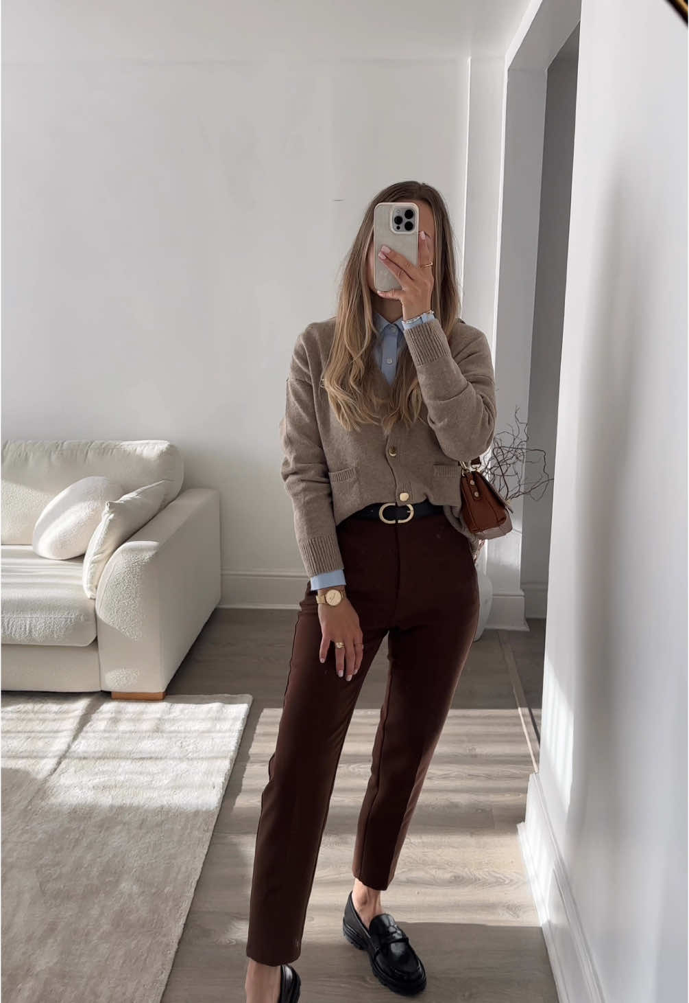 a simple, classy and neutral spring outfit  #zara#zarawoman#zaraoutfitoftheday#outfit#officewear#neutraloutfit#simplestyle#mumoutfit#fashionbloggers#outfitidea#classystyle  