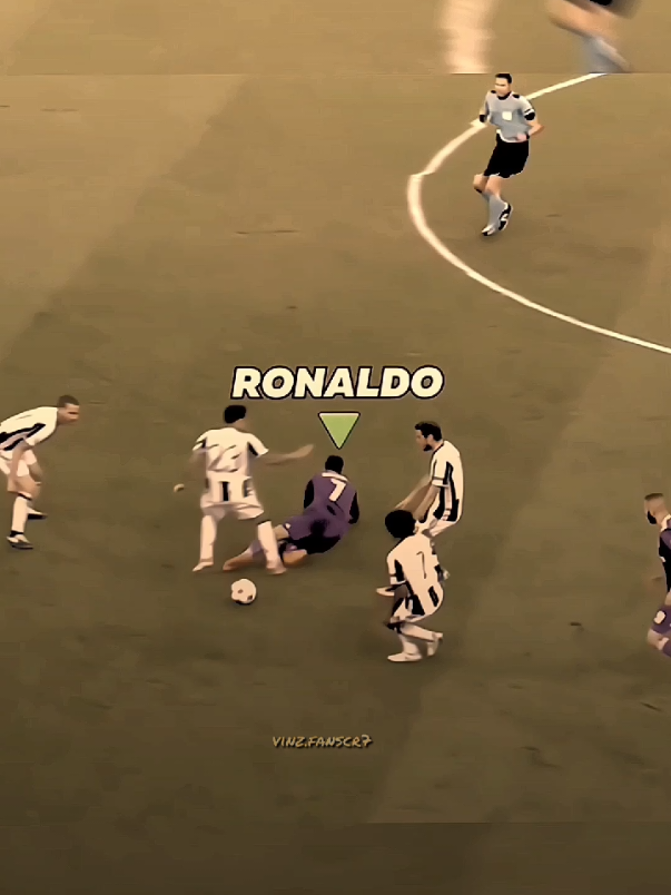 Jangan Pernah Menyurangi Ronaldo Di Depan Ramos, Jika Tak Mau Hal Buruk Yang Akan Terjadi Kepadamuh 😈☠️ #cristianoronaldo #ronaldo #goat🐐 #fyp  #fyppppppppppppppppppppppp #fouryoupage #cr7 #realmadrid #sergioramos #halamadrid #football #xybca 