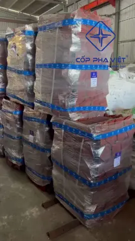 Kích tăng giàn giáo CỐP PHA VIỆT đóng kiện chuẩn bị về với chủ mới #copphaviet #cốp_pha_việt #kichtanggiangiao 