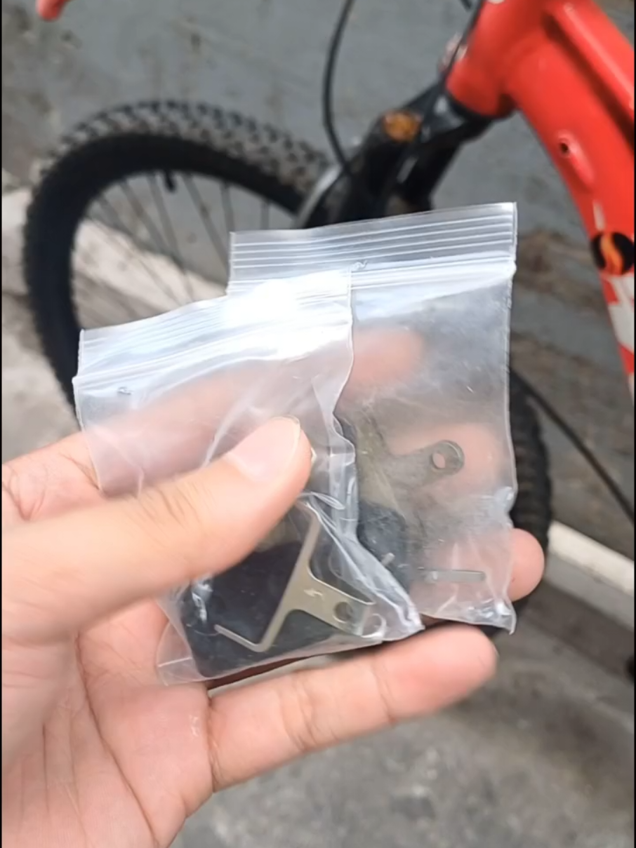 Mahina naba preno mo baka need lang bago pad yan boo ^ #bikepad #breakpad #diy cut break house.mtb #bike #bikeparts #bikeaccessories #natsuge #foryou #affordable #bikepart 