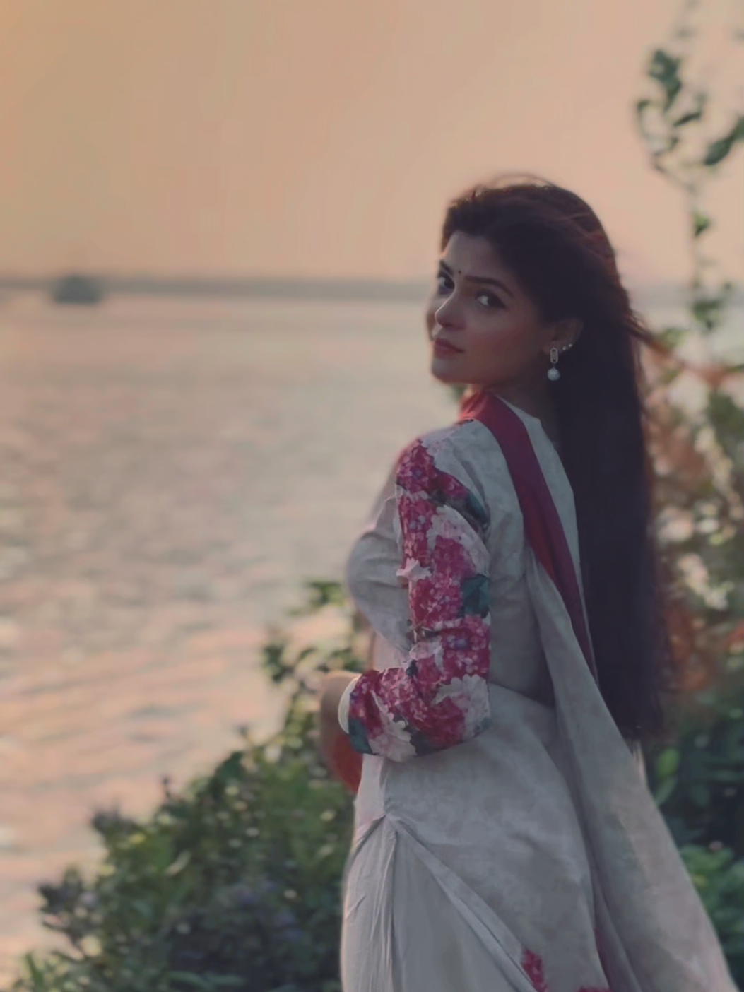 #follow #follower #foryoupage #fyp #everyone #like #views #viral #viralvideo #tiktokbangladesh #black #blackandwhite #pink  #jannat_aorpa 