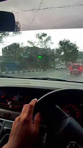 #mentahanvideo #mentahan #nyetirsendiri #nyupir #story #jalan #hujan 