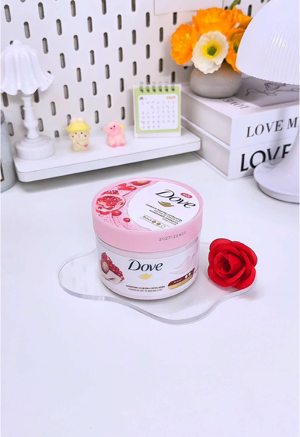 Tẩy da chết Dove hương lựu đỏ mà tui mê❣️#taydachet #taydachetdove #taydachetbody #dove #unilever #chamsoccothe #taydachetluudo #xuhuong 