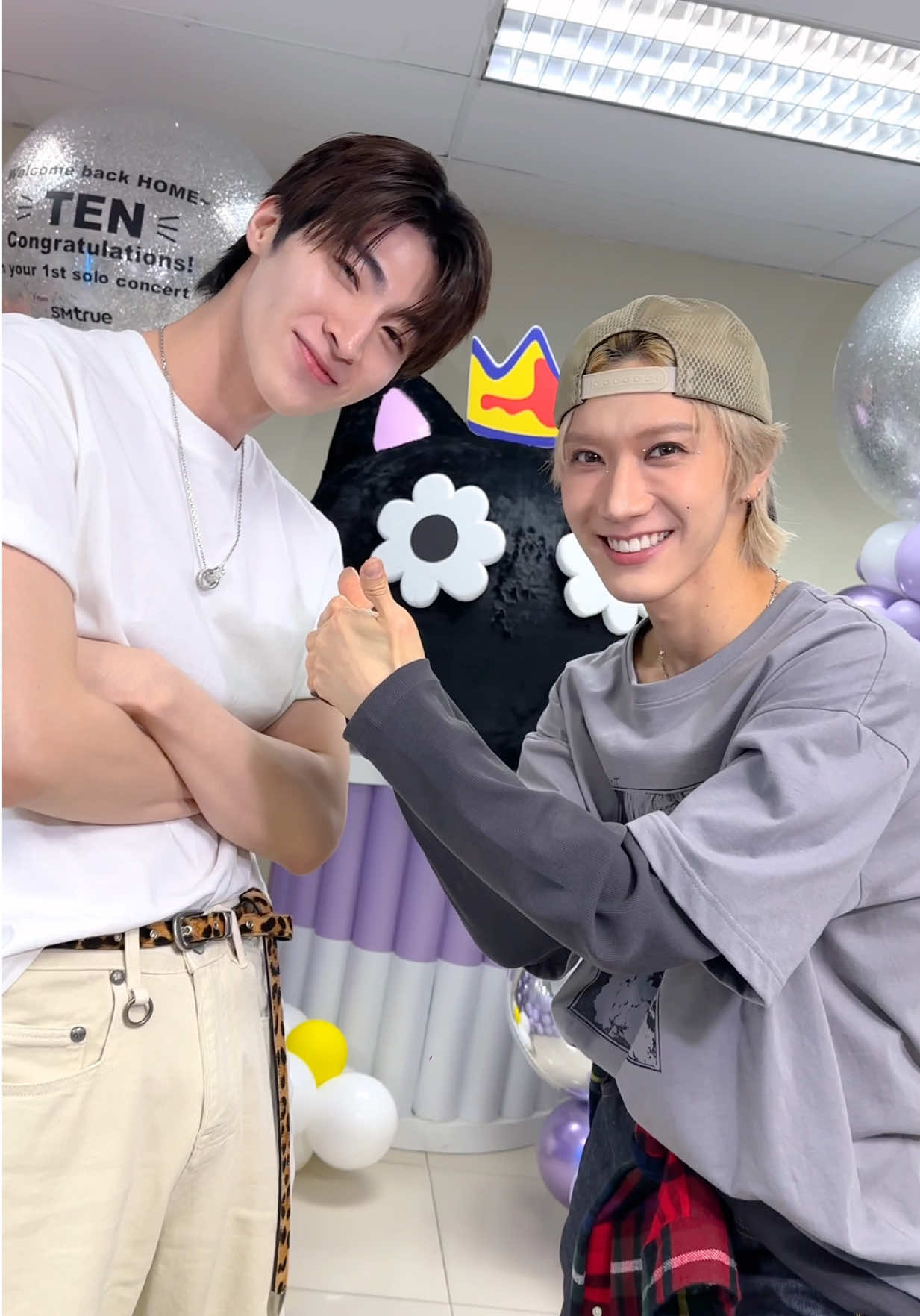 STUNNER time with #Bluepongtiwat @blue_pongtiwat  #TEN #李永钦 #텐 #STUNNER  #TEN_STUNNER  #NCT #WayV #威神V 