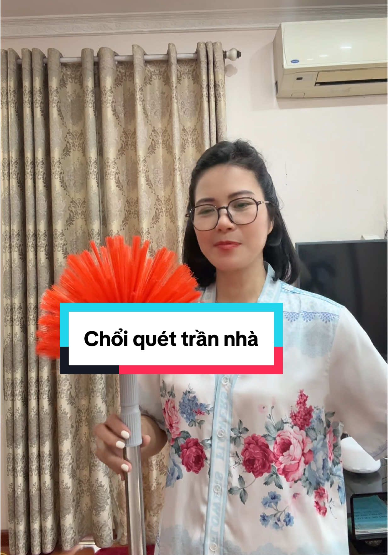 Chổi quét trần nhà, mạng nhện, lau kính #nguyetviettel #tiktokshop #choiquettrannha #dondepnhacua 