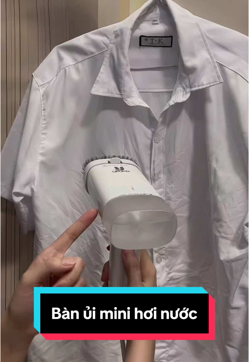 Bàn ủi cầm tay hơi nước Upin#Nị_Nè #rivew #xuhuong #banuihoinuoc #banuicamtay 