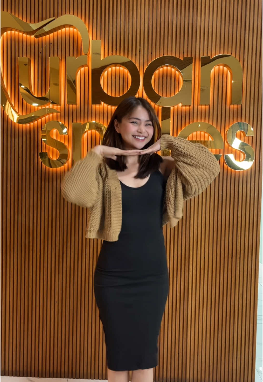 Where Beautiful smiles are made! @Urban Smiles Dental Clinic @Dr. RFD  #perfectsmiletrend##urbansmilesdentalclinic #wherebeautifulsmilesaremade 
