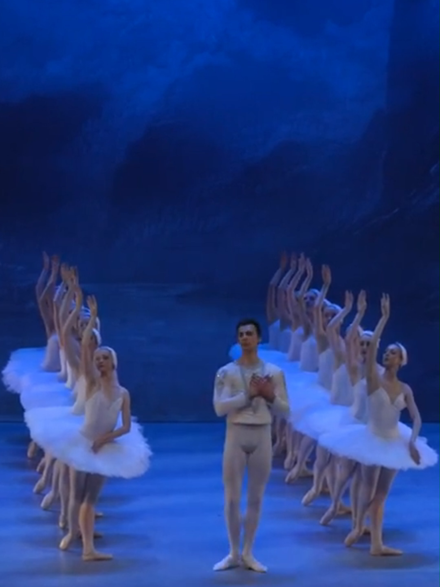 Swan Lake in motion — pure grace and power #ballet #swanlake #dancer #fyp