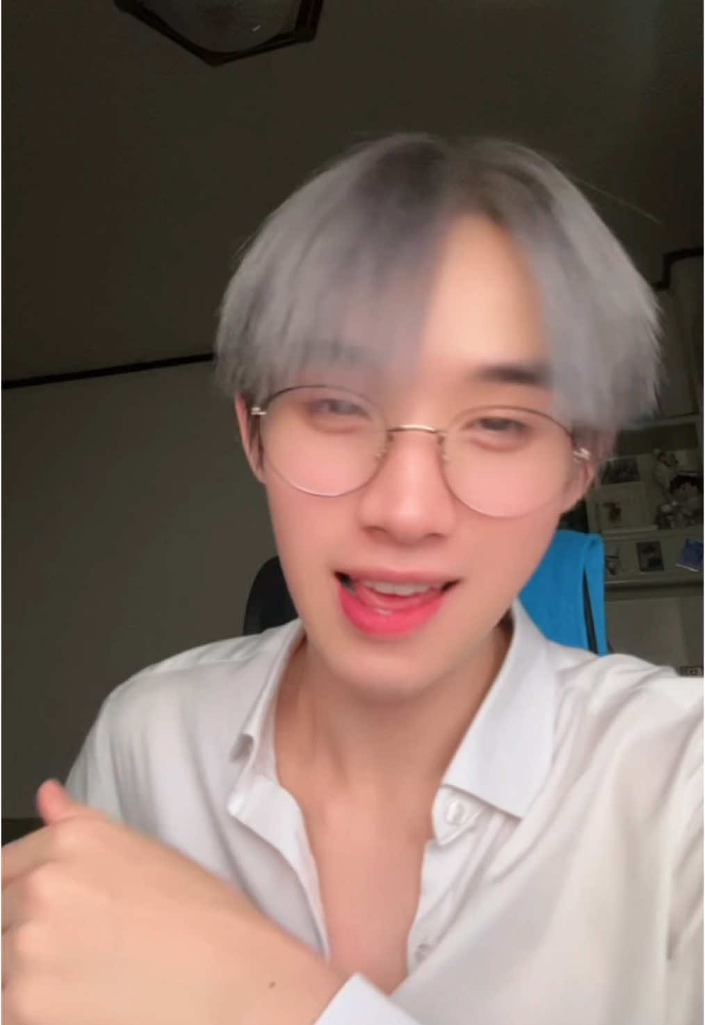 #.นักล่าปริณญา #.ไฟนอลไฟใจ #.ทรงติ๋มรักจิง #.นอนน้อยนอนนะ #.อ่านสือคนเดียว #.อยากเป็นไก่ #hongshihoshi  #LYKN 