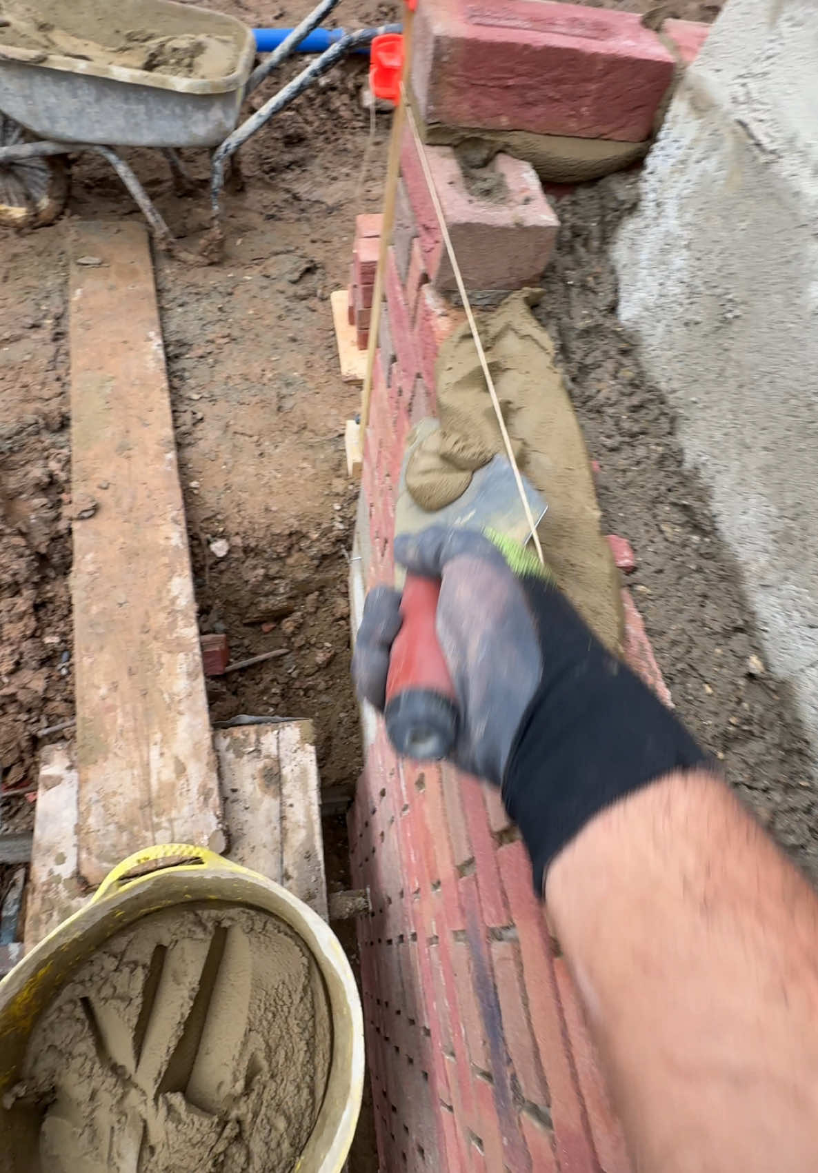 Eu muncesc până mor 😂  #fyp #trendingvideo #strong  #balkan #build #UK  #UK #bricklayer #zidar 