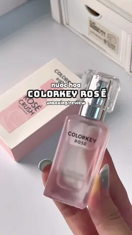 Mùi nhẹ nhàng thơm xỉuuu #unbox #unboxing #colorkeyrosé #colorkey #rosecrush #nuochoa #nuochoachinhhang #reviewnuochoa #fyp #xuhuong 