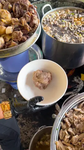 Không phải ai cũng dám ăn mắt bò, Nhưng ai ăn rồi cũng phải gật gù: “Ủa sao ngon vậy trời?” Mix thêm giò bò giòn sần sật, đúng kiểu “đã cái miệng – ấm cái bụng”. Tụi mình đang nấu mỗi chiều từ 13h đến 18h45 – ghé chơi nha? #chaobo99 #LearnOnTikTok #streetfood #FoodTok #ancungtiktok #xuhuongtiktok #tiktokfood #viral #2025 