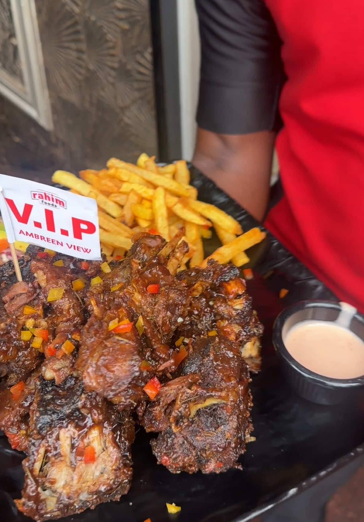Goats meat lovers😋😋 we got you #RahimFoods #bestrestaurant #Ugandanfood #uganda🇺🇬 #rahimfoodsrecipes #EastAfrica #fyppp #AfricanFood #EastAfrica #tiktokuganda #tiktokkampala #foryoupage #homedelivery🚚 #homedeliveryavailable🚚 