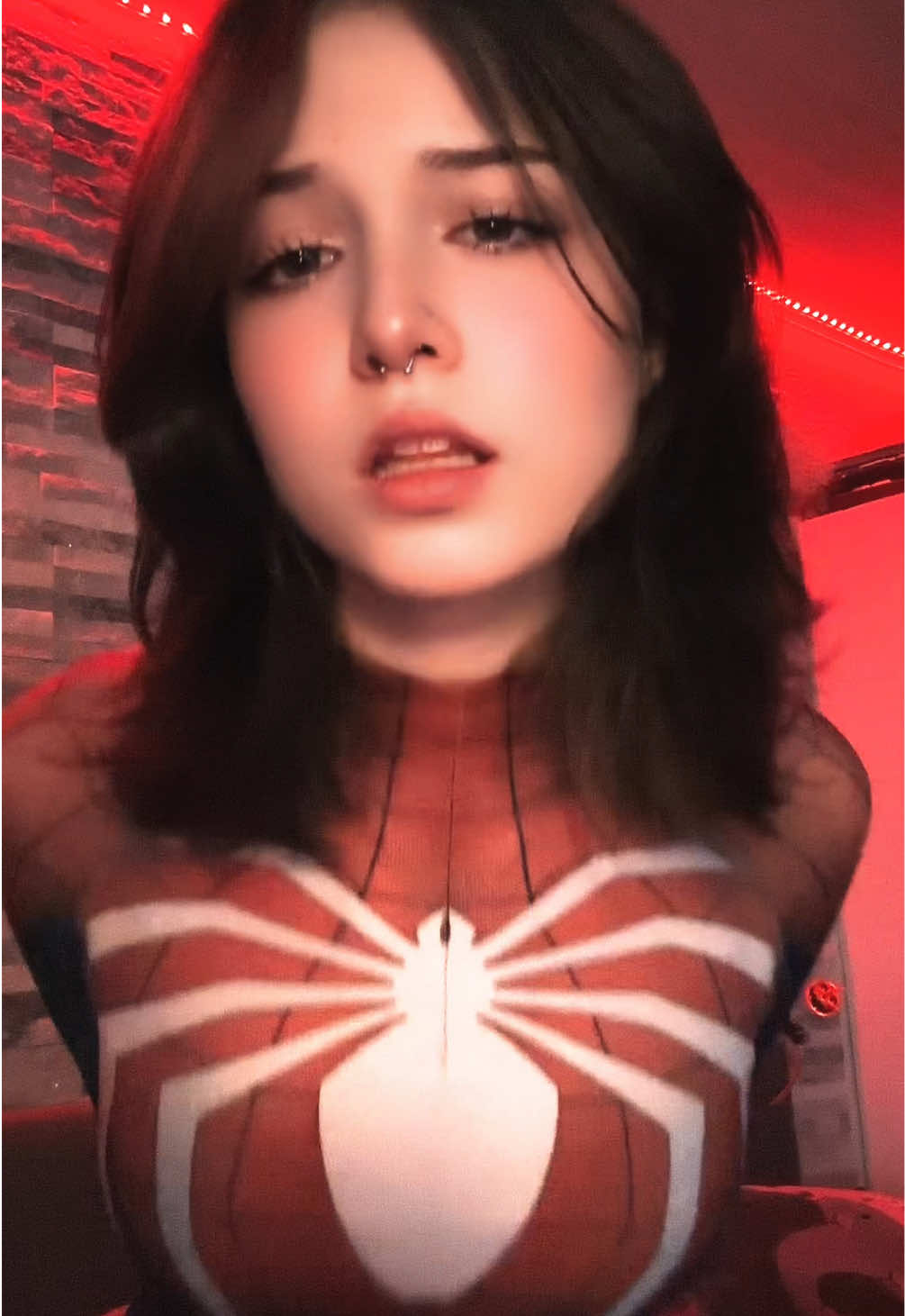 Did u find ur b… in me?  #spiderman #spidermancosplay #fy #fyp #spidergirl 