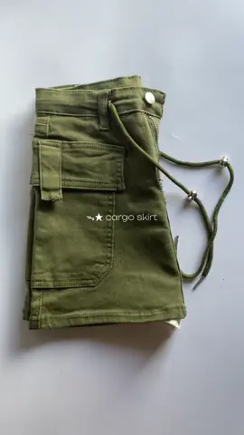 #cargoskirt #skirt #denimskirt #skirtwithshort #armygreen #outfit 