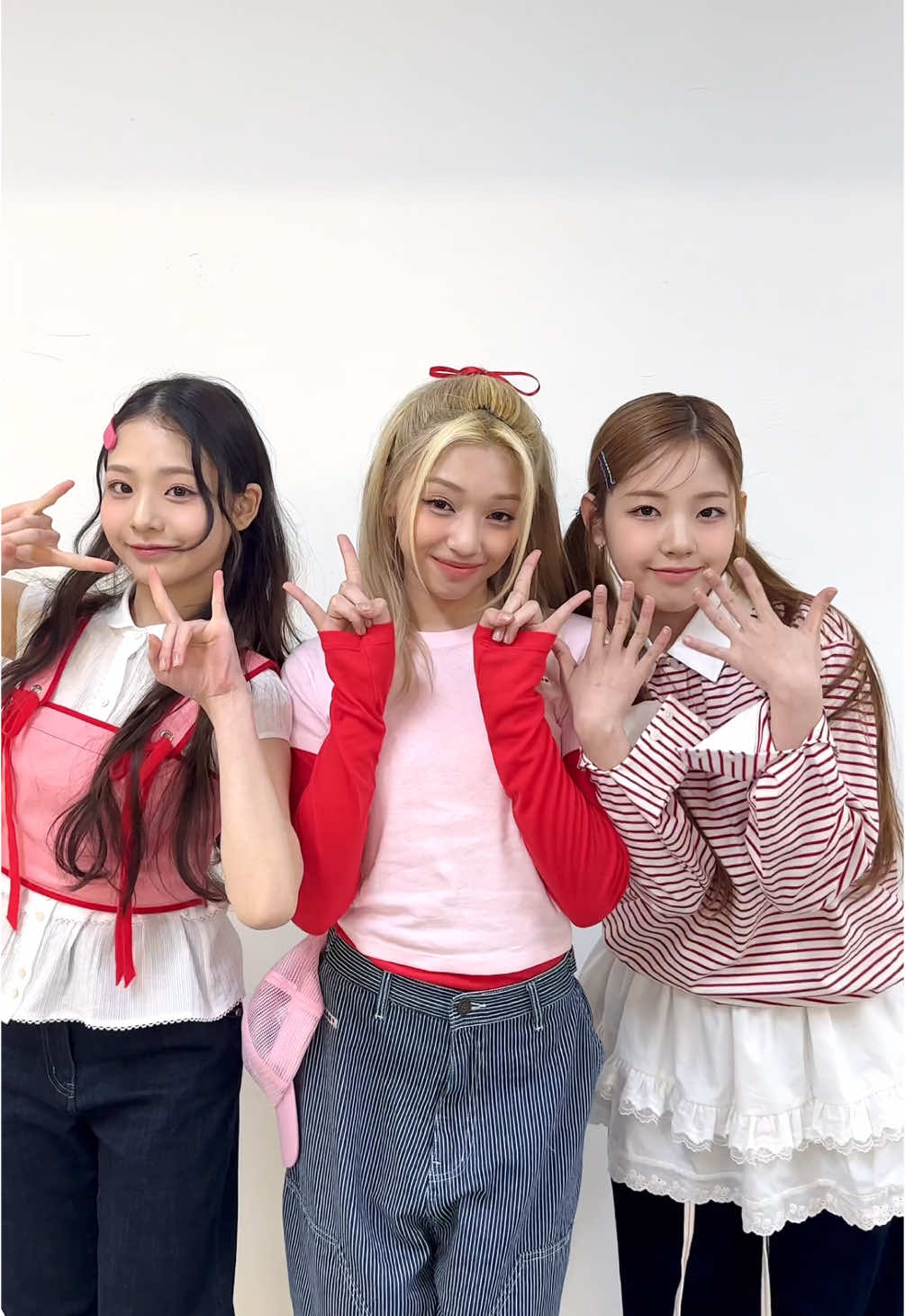 자꾸 EverAfter 생각이 나는 걸🤘 (๑ᵔ⤙ᵔ๑) #UNIS #유니스 #GEHLEE‬⁩ ⁦‪#젤리당카‬⁩ #YOONA #오윤아 #SEOWON #임서원 #SWICY