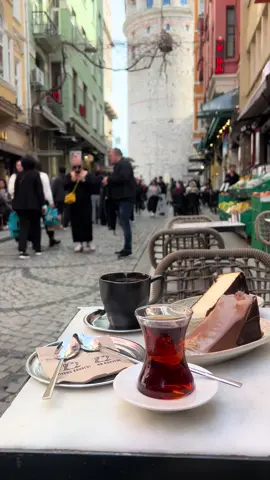 📍Vyana kahvesi  #galatakulesi #viyanakahvesi #taksim #istanbul #turkey #kesfetteyiz 